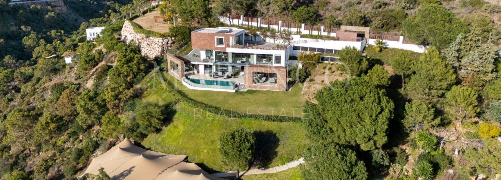 Villa in El Madroñal, Benahavis