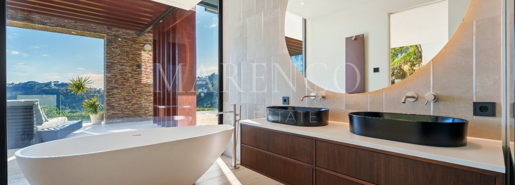 Villa in El Madroñal, Benahavis