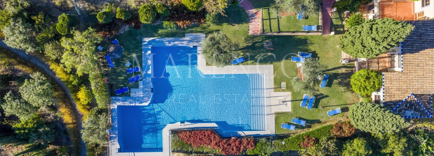 Apartamento  en Los Almendros, Benahavis