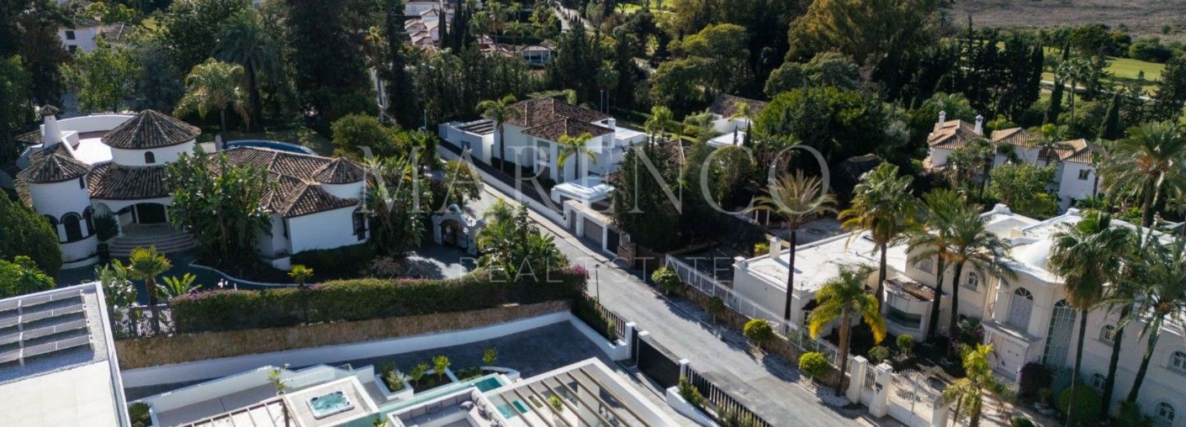 Villa  à El Paraiso, Estepona Est, Estepona