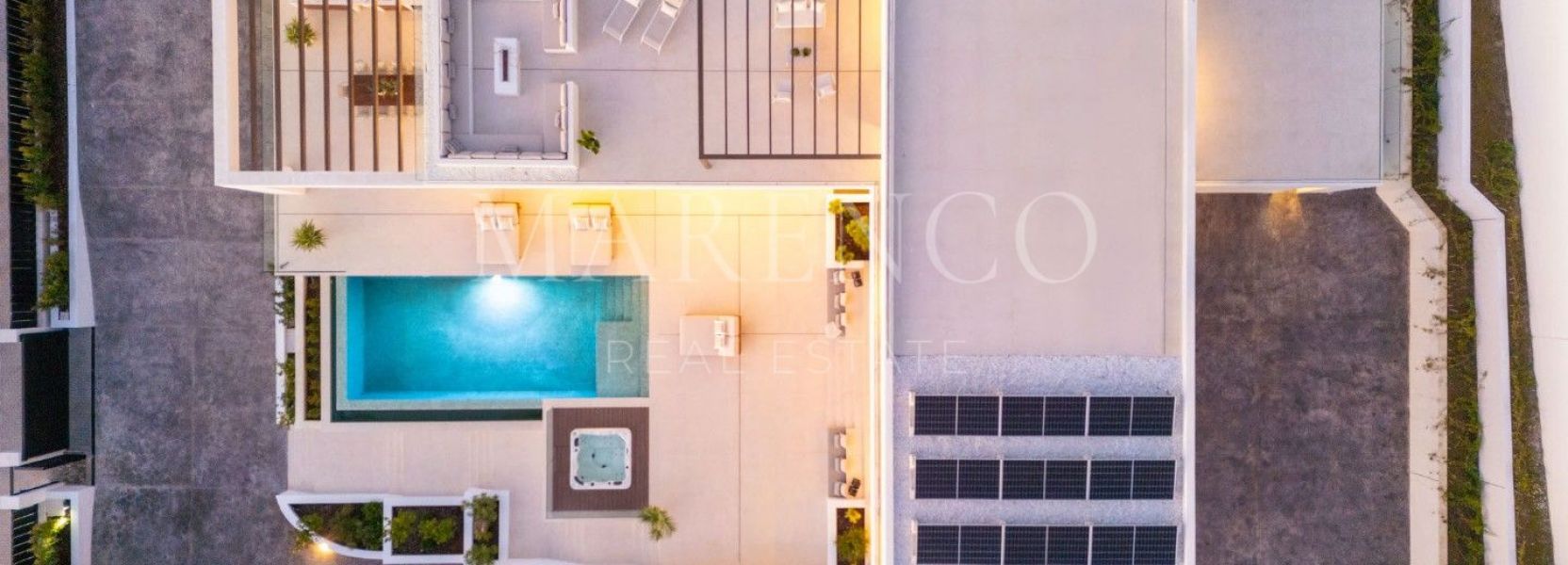 Villa  à El Paraiso, Estepona Est, Estepona