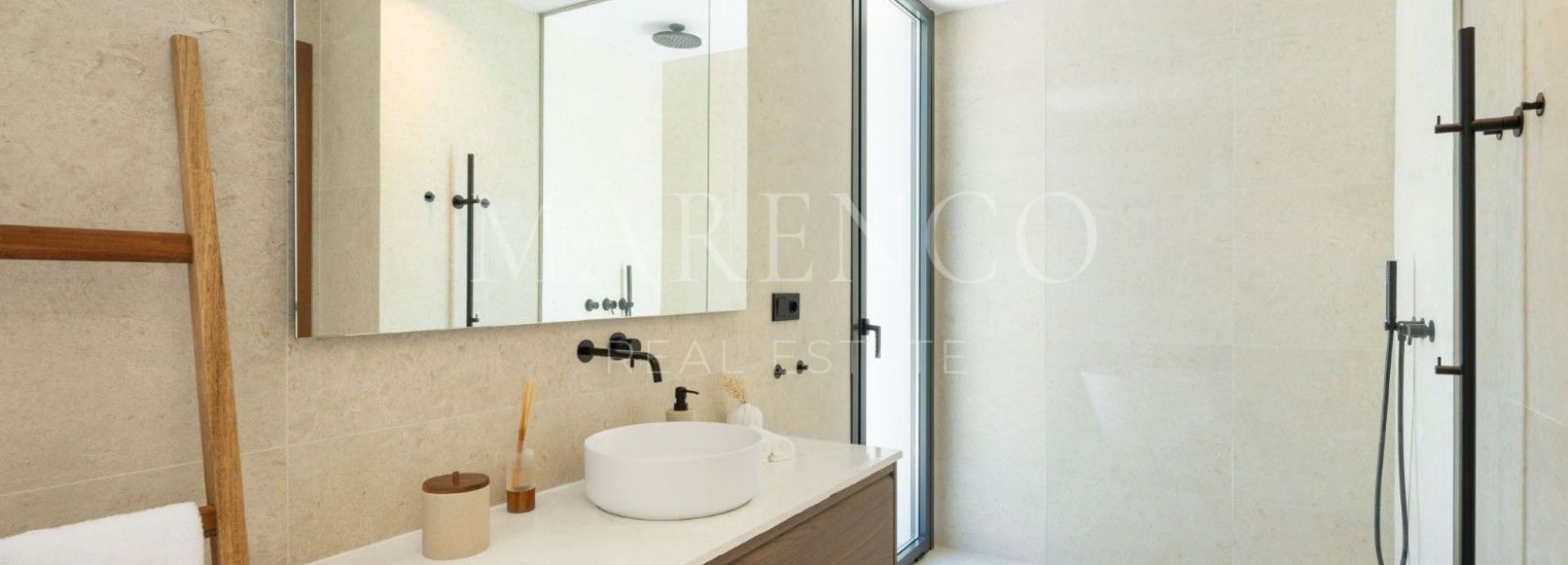 Villa  à El Paraiso, Estepona Est, Estepona