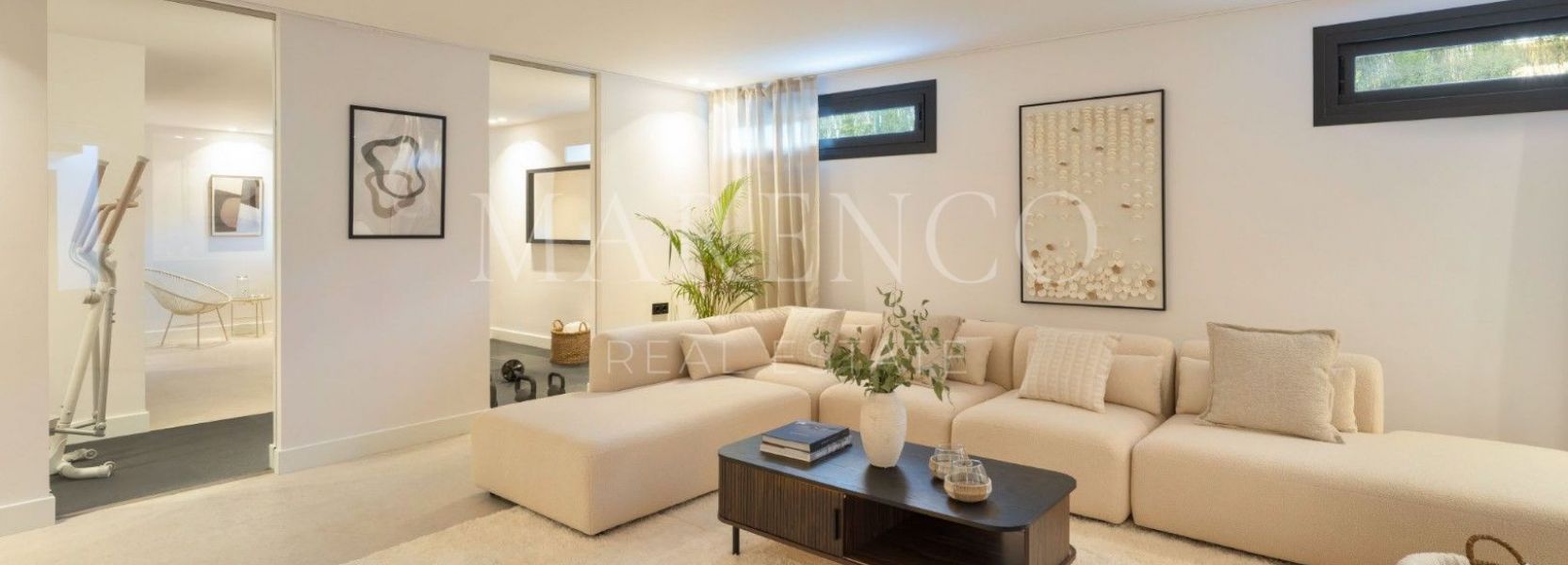 Villa  à El Paraiso, Estepona Est, Estepona