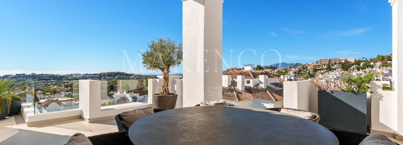 Zweistöckiges Penthouse  in Aloha, Nueva Andalucia, Marbella