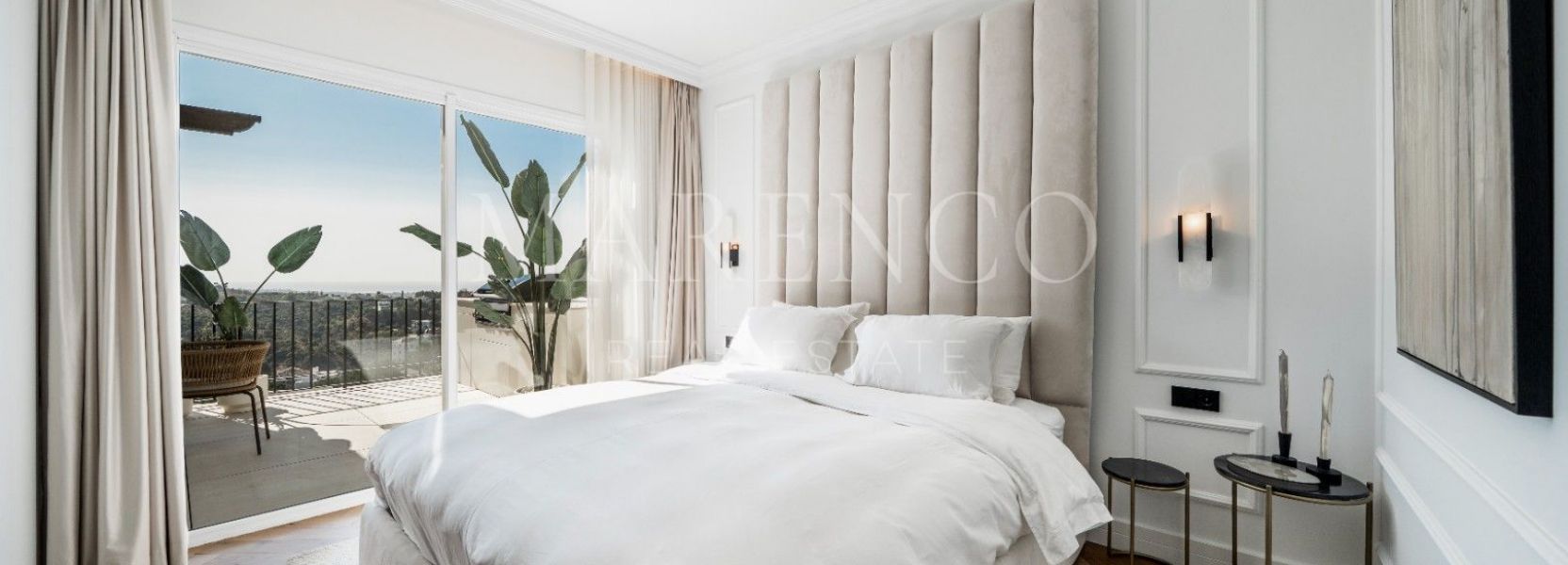 Penthouse  in Altos de La Quinta, Benahavis