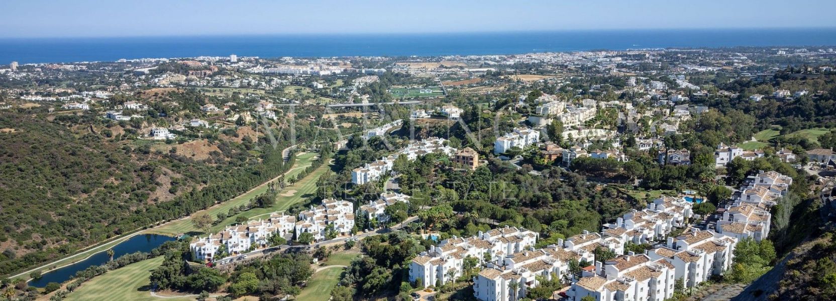 Penthouse  in Altos de La Quinta, Benahavis