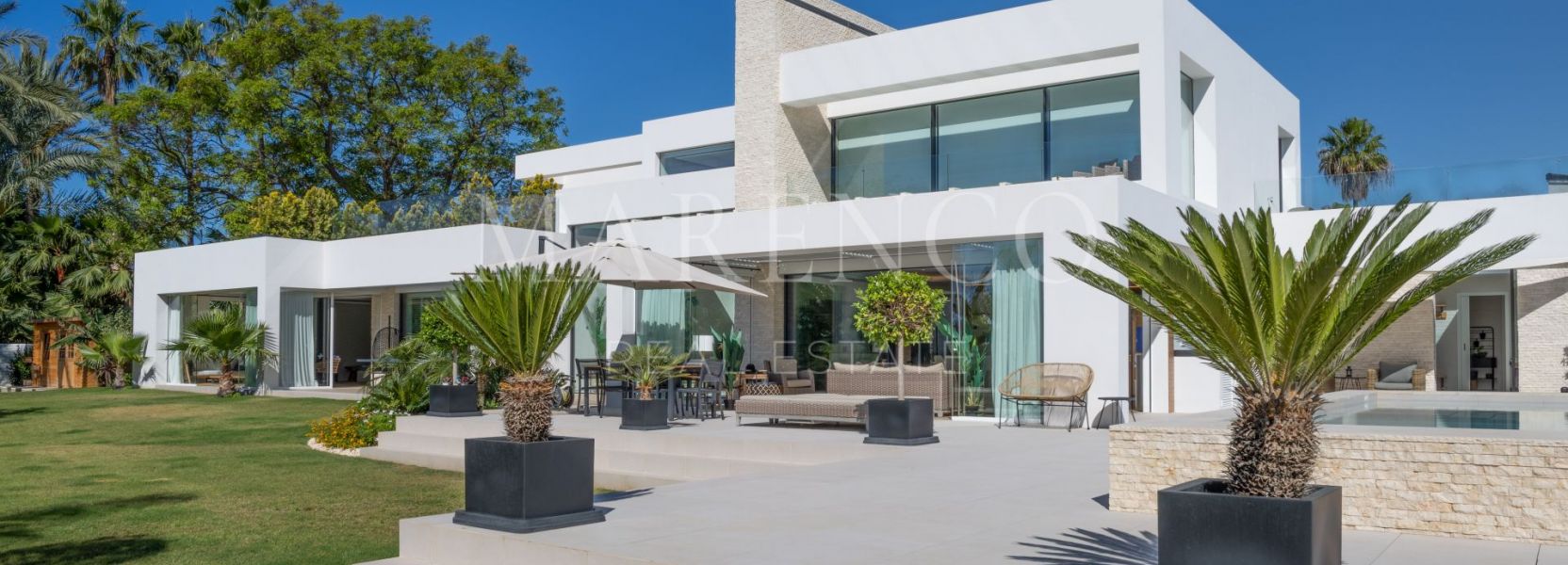 Villa  en El Paraiso, Estepona Este, Estepona