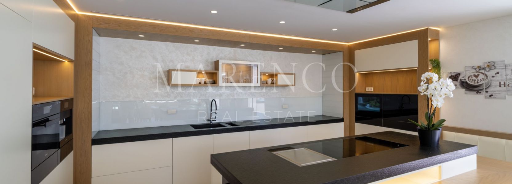 Villa  en El Paraiso, Estepona Este, Estepona