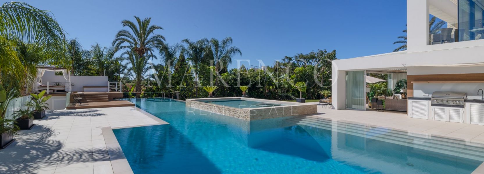 Villa  en El Paraiso, Estepona Este, Estepona