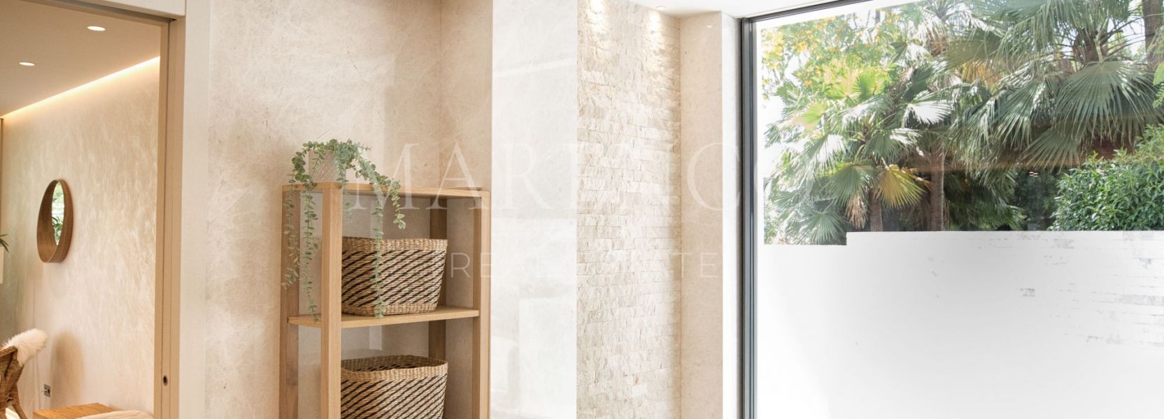 Villa  en El Paraiso, Estepona Este, Estepona