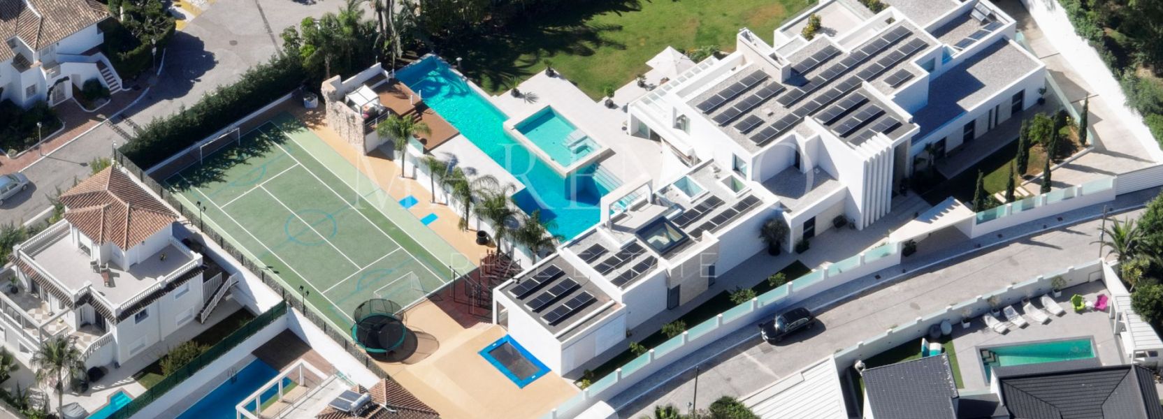 Villa  en El Paraiso, Estepona Este, Estepona