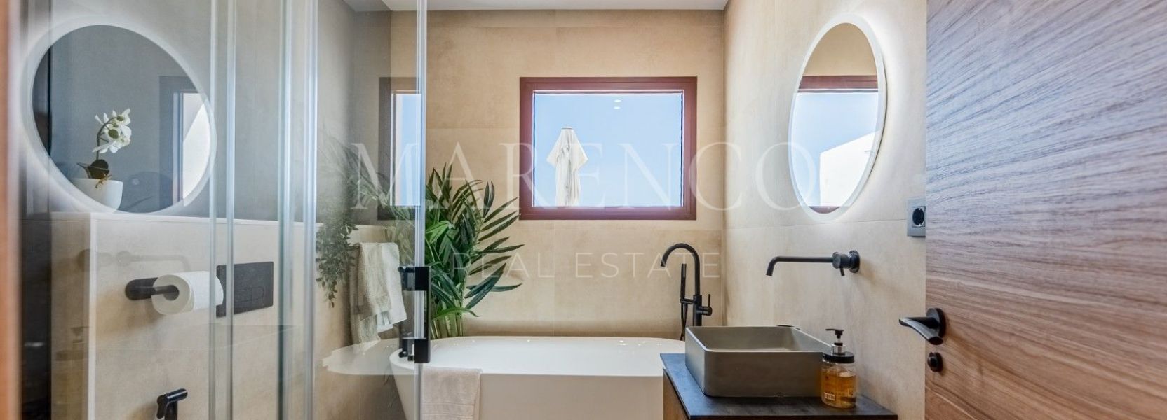 Geschakeld huis  in Los Arqueros, Benahavis