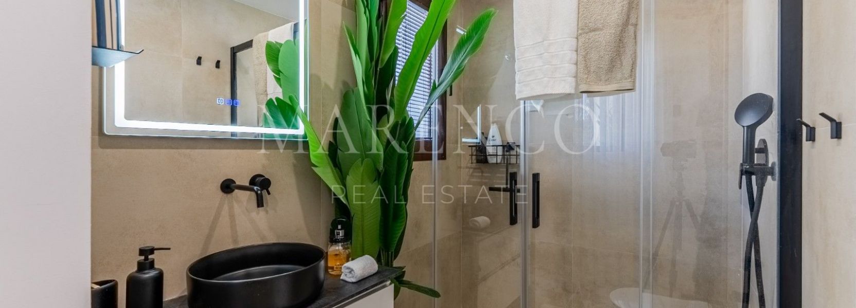 Geschakeld huis  in Los Arqueros, Benahavis