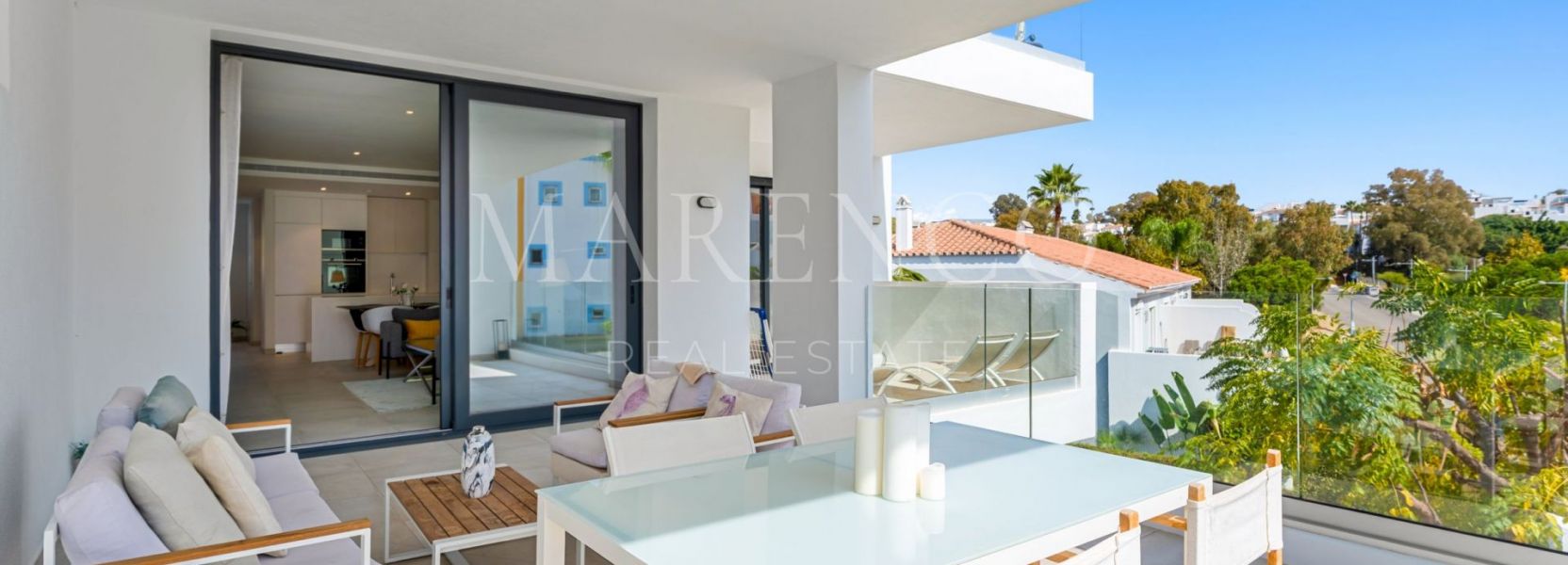 Apartamento  en Cortijo del Golf, Estepona Este, Estepona