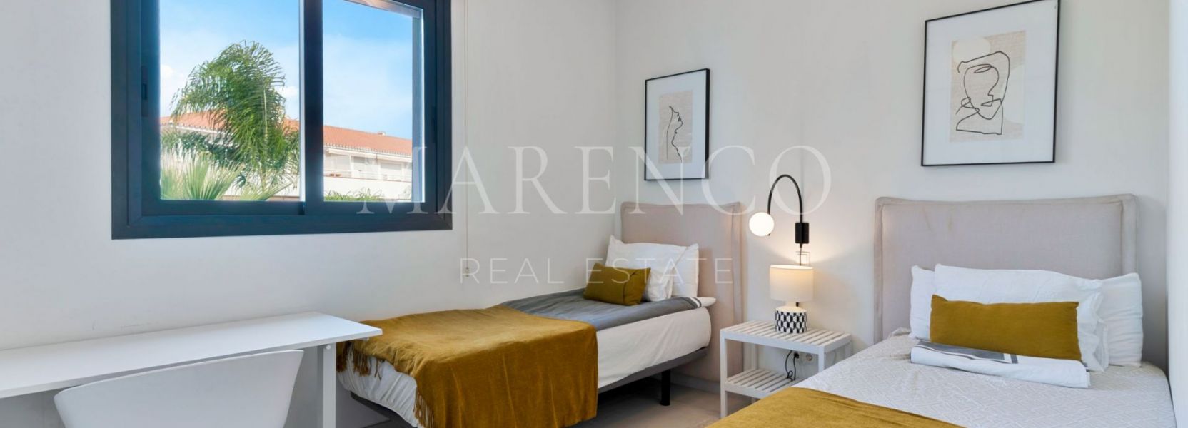 Apartamento  en Cortijo del Golf, Estepona Este, Estepona