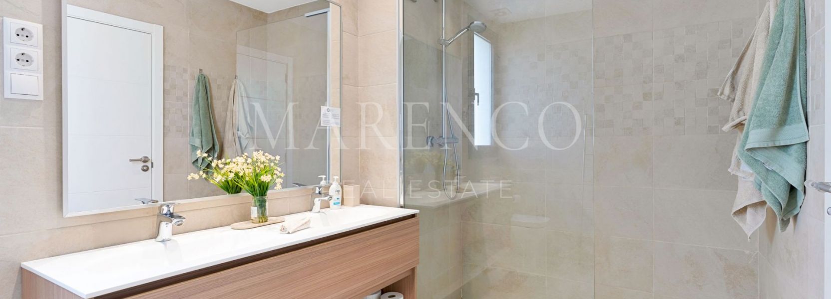 Apartamento  en Cortijo del Golf, Estepona Este, Estepona