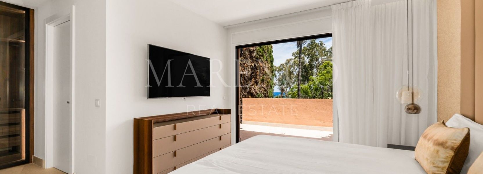 Reihenhaus  in El Velerin, Estepona Ost, Estepona