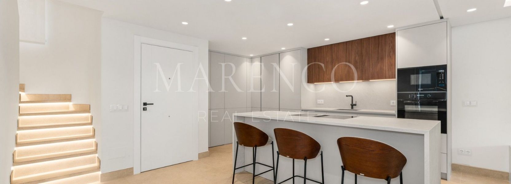 Reihenhaus  in El Velerin, Estepona Ost, Estepona