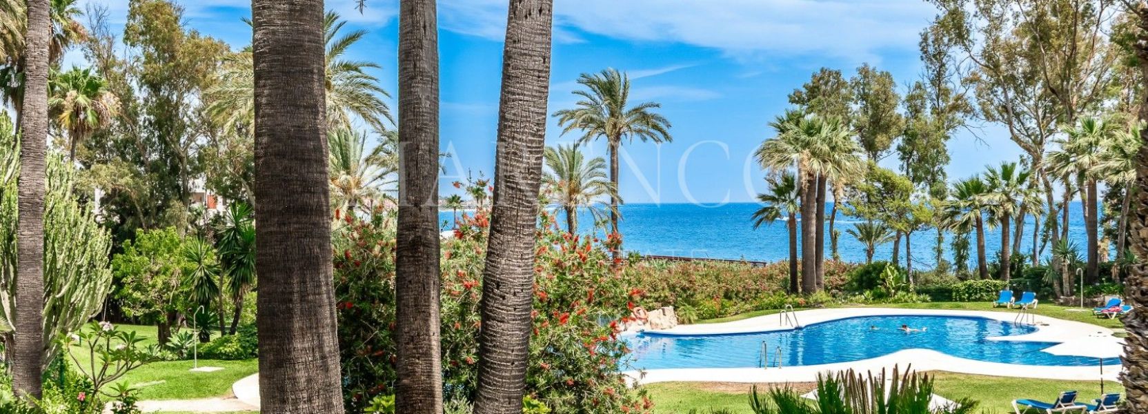 Reihenhaus  in El Velerin, Estepona Ost, Estepona