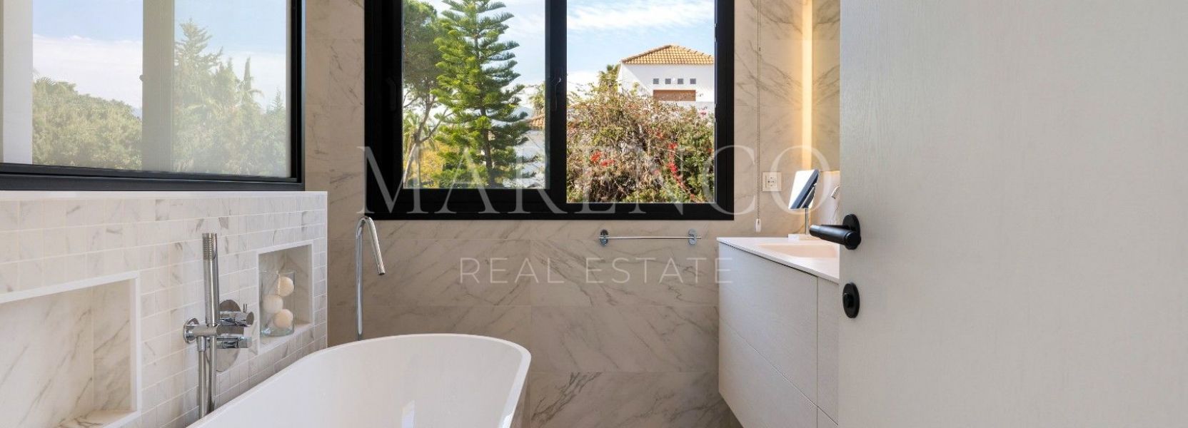 Villa  en Las Brisas, Nueva Andalucia, Marbella