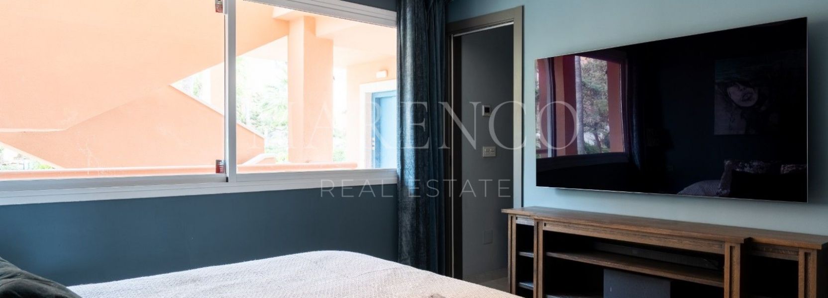 Apartment  in Magna Marbella, Nueva Andalucia, Marbella