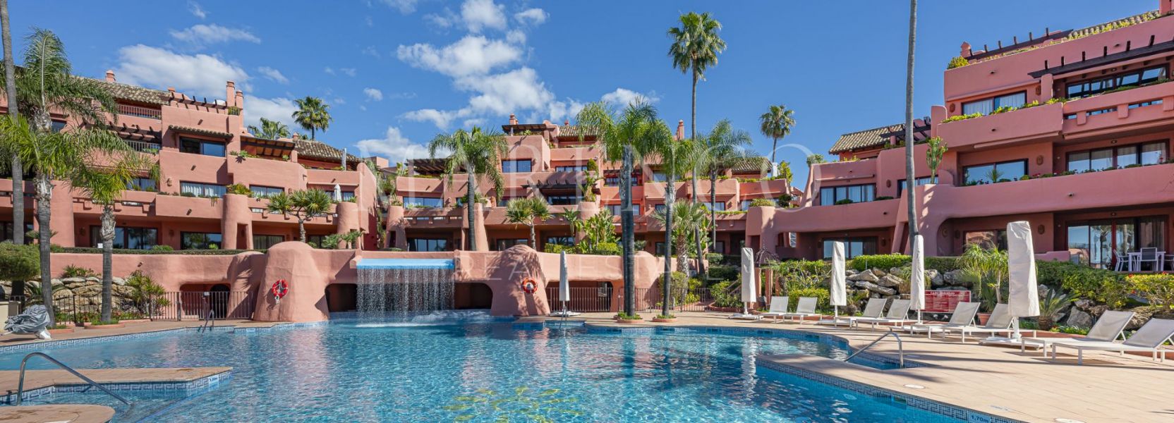 Appartement rez de chaussée  à Estepona