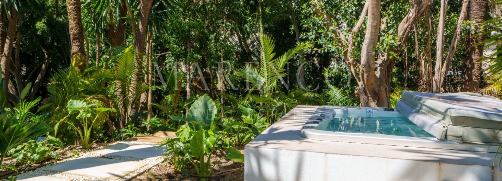 Villa  en Las Brisas, Nueva Andalucia, Marbella