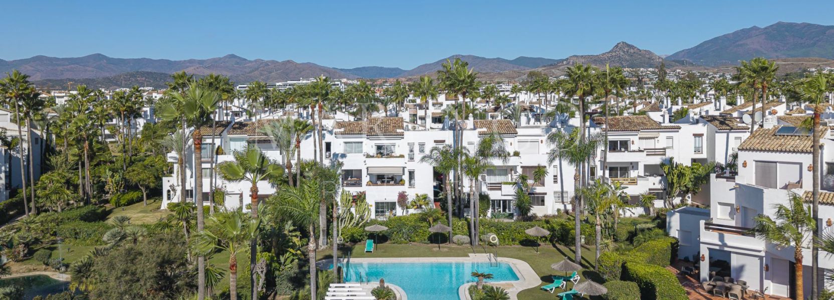 Appartement rez de chaussée  à Estepona