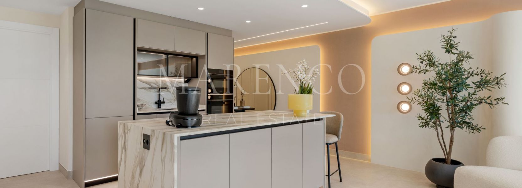 Appartement rez de chaussée  à Estepona