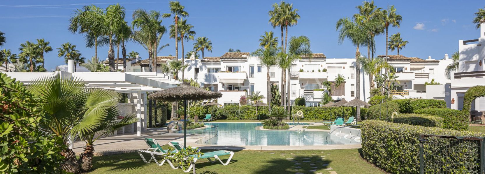 Appartement rez de chaussée  à Estepona