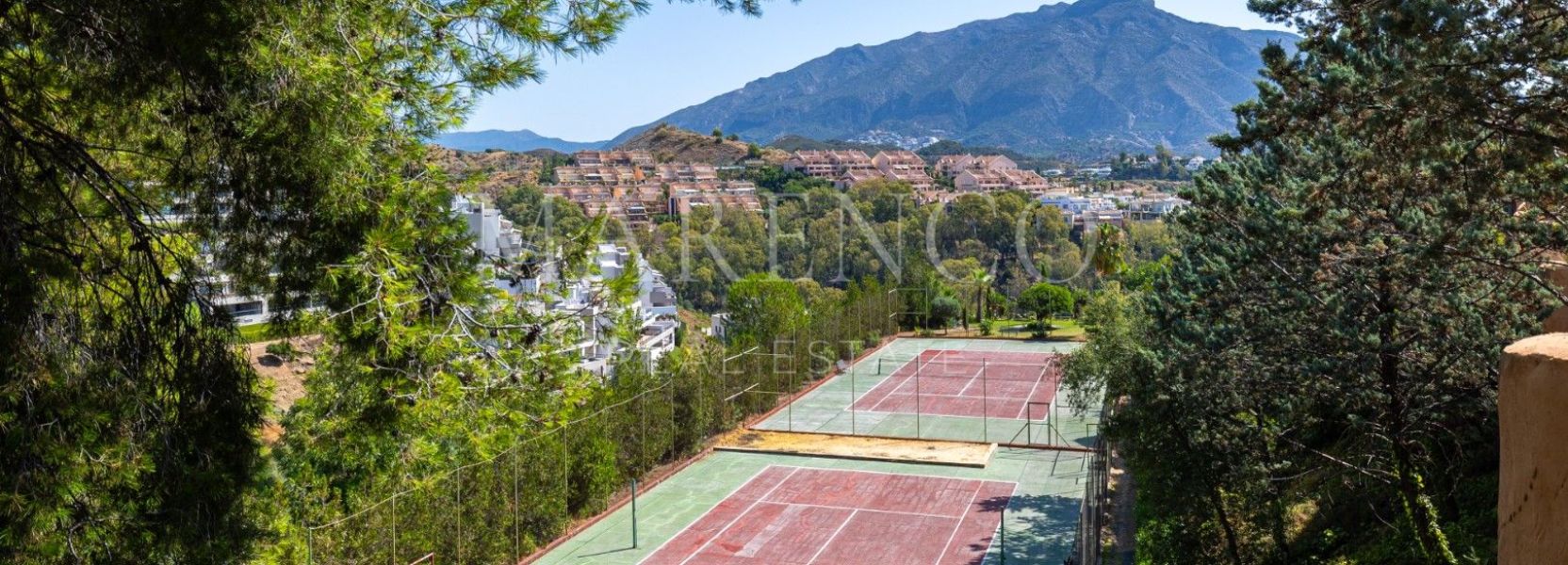 Apartamento Planta Baja  en Nueva Andalucia, Marbella