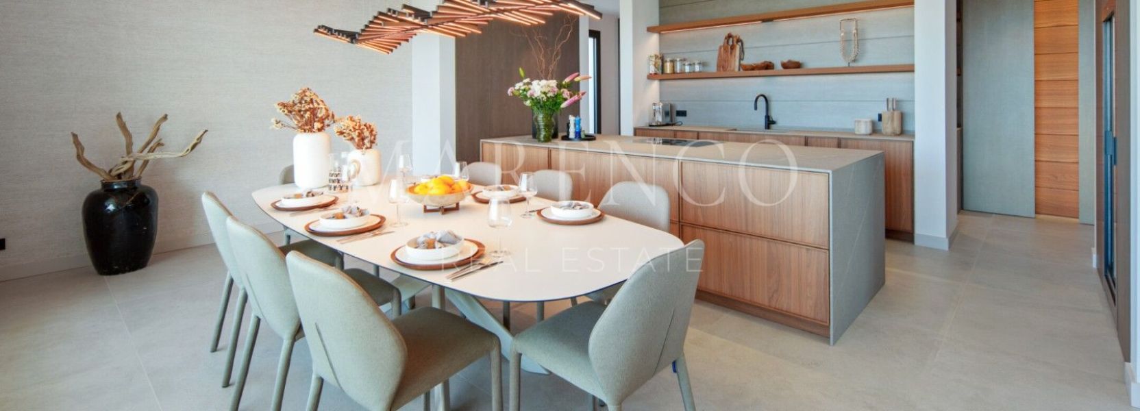 Villa  in El Rosario, Marbella East, Marbella