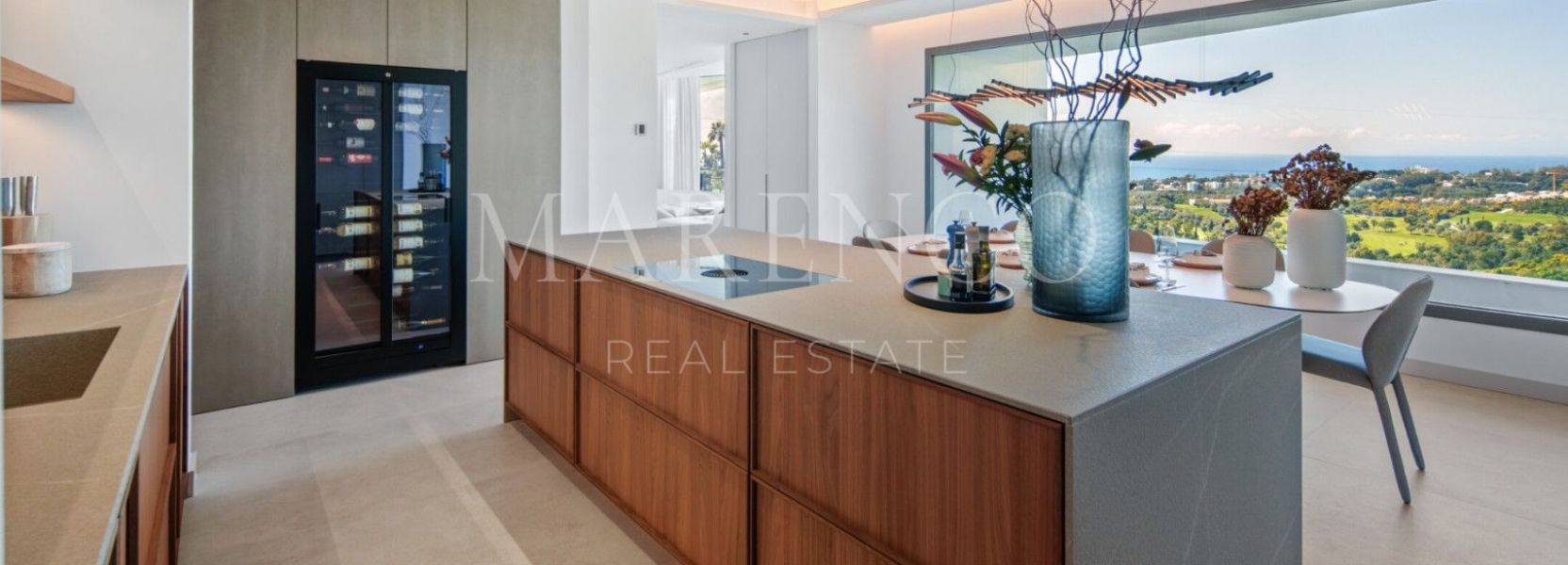 Villa  in El Rosario, Marbella East, Marbella