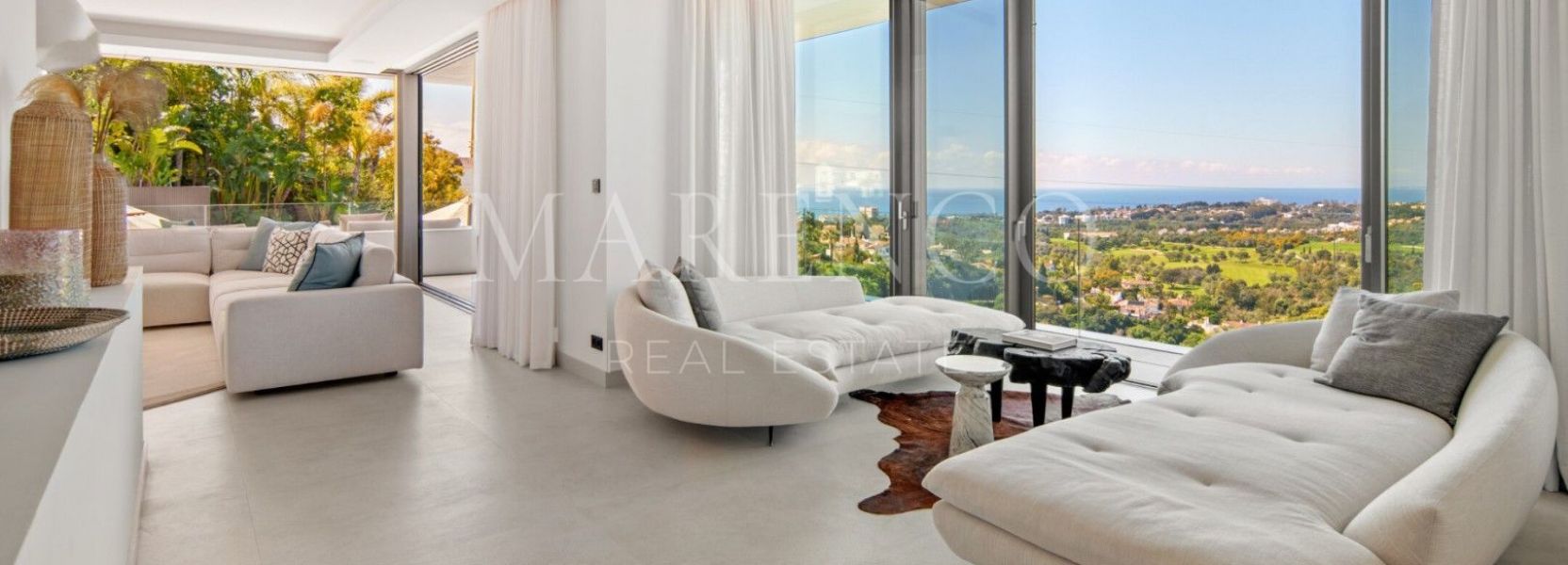 Villa  in El Rosario, Marbella East, Marbella
