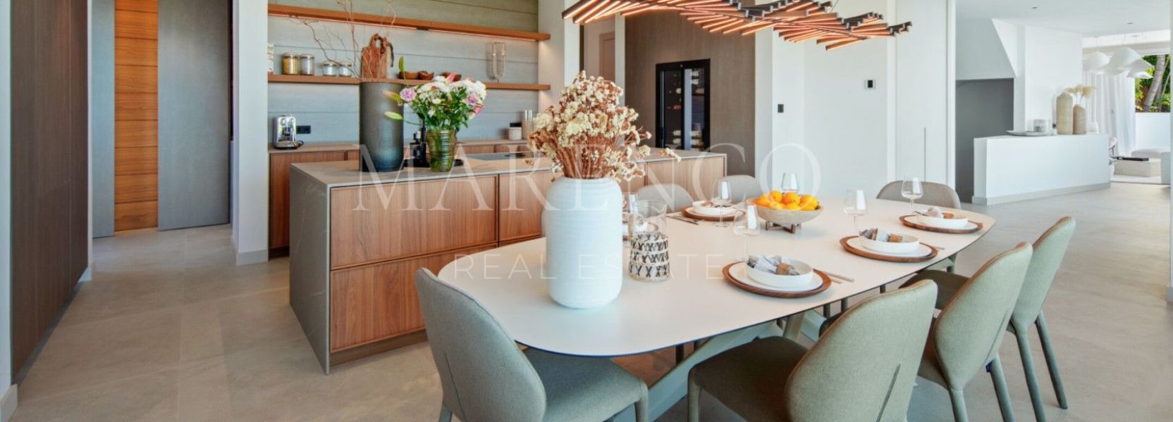 Villa  in El Rosario, Marbella East, Marbella