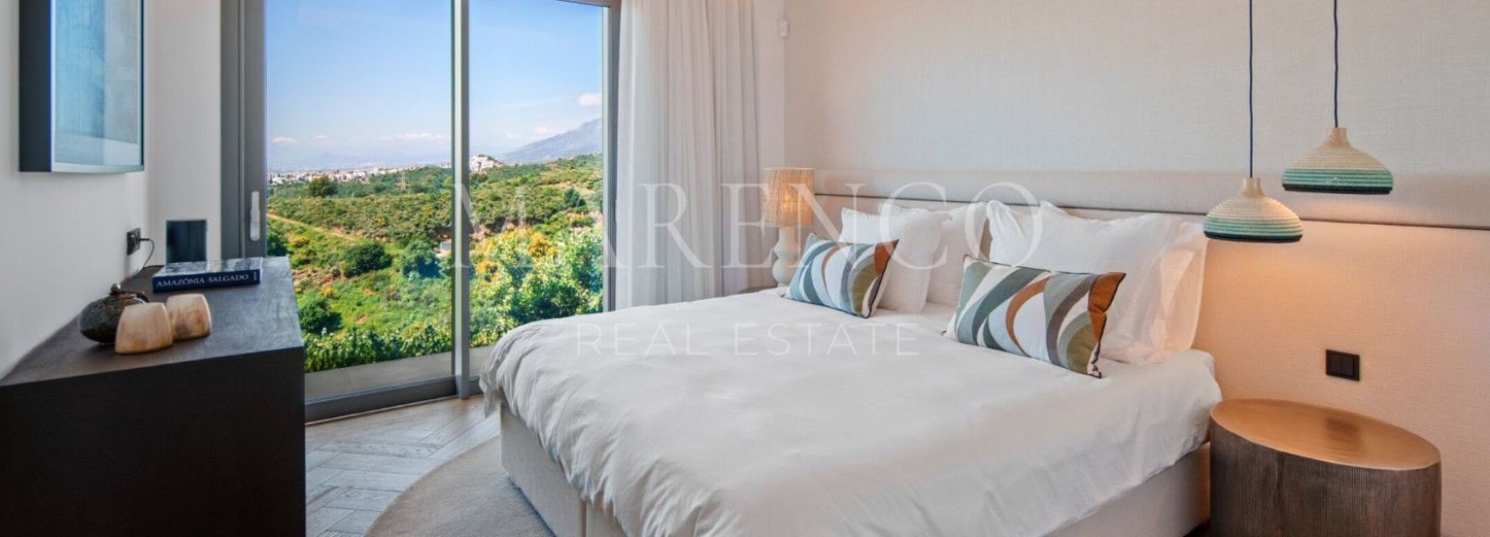 Villa  in El Rosario, Marbella East, Marbella