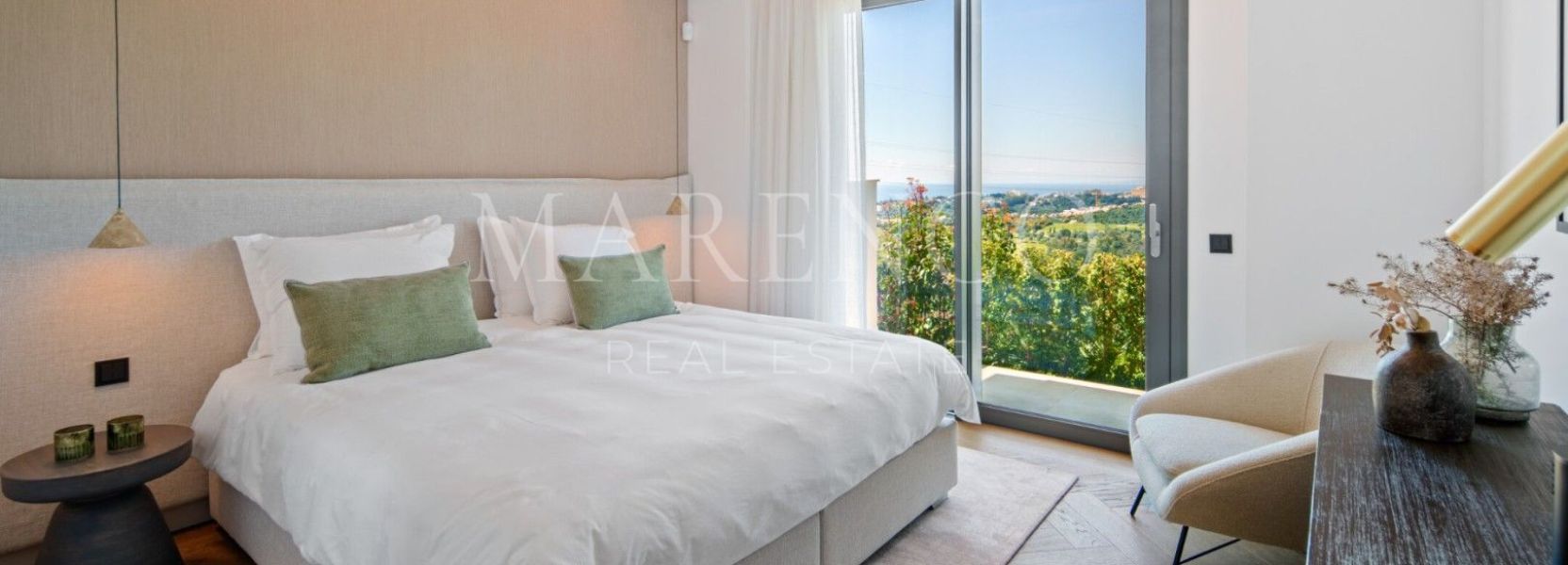 Villa  in El Rosario, Marbella East, Marbella