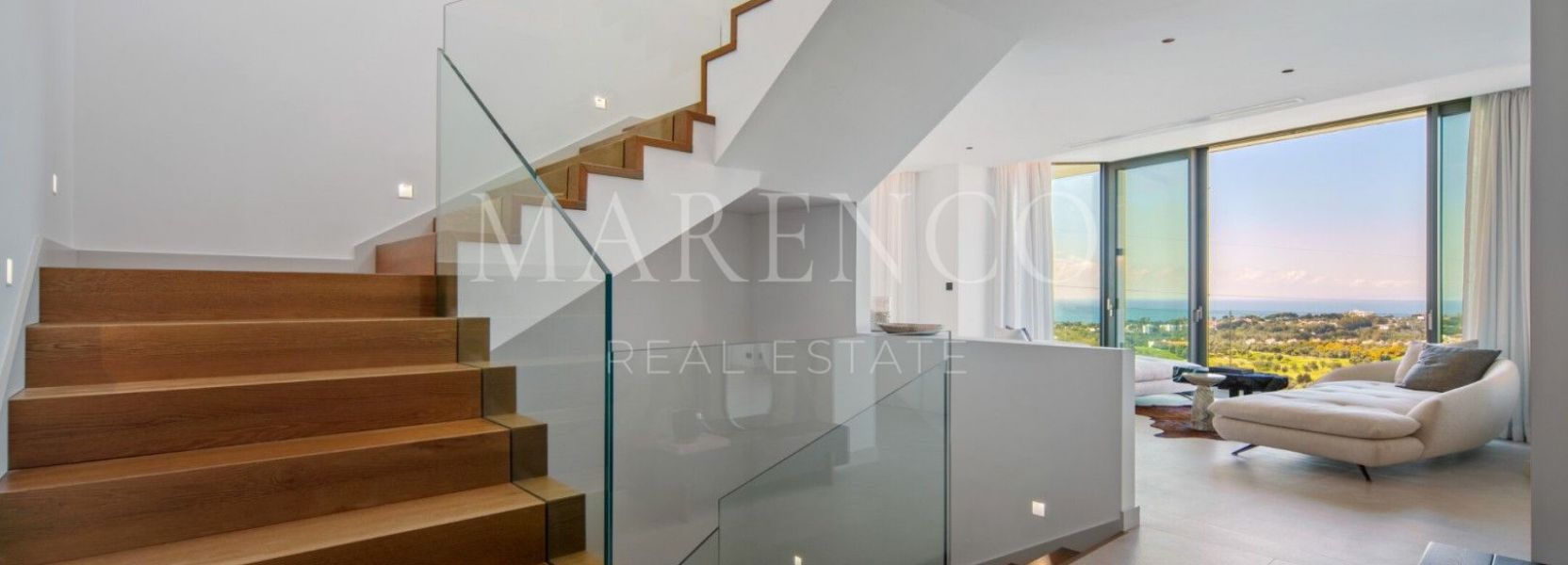 Villa  in El Rosario, Marbella East, Marbella