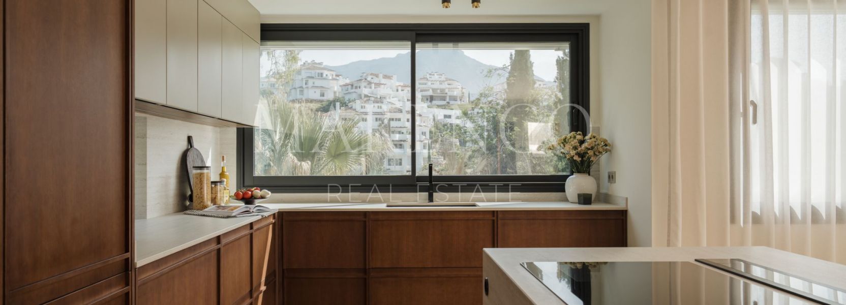 Villa en Los Naranjos Hill Club, Nueva Andalucia, Marbella
