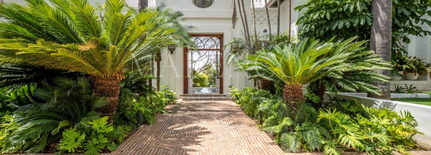Villa in Sierra Blanca, Marbella Golden Mile, Marbella