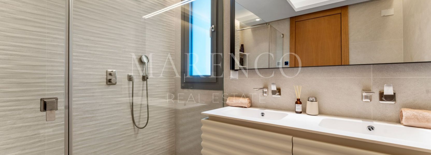 Duplex Penthouse  à Real de La Quinta, Benahavis