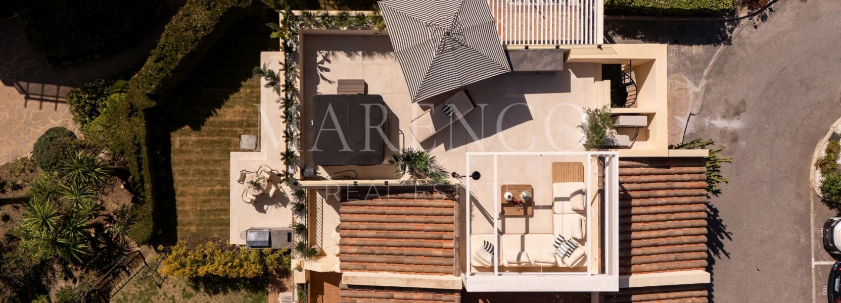 Town House in El Herrojo, Benahavis
