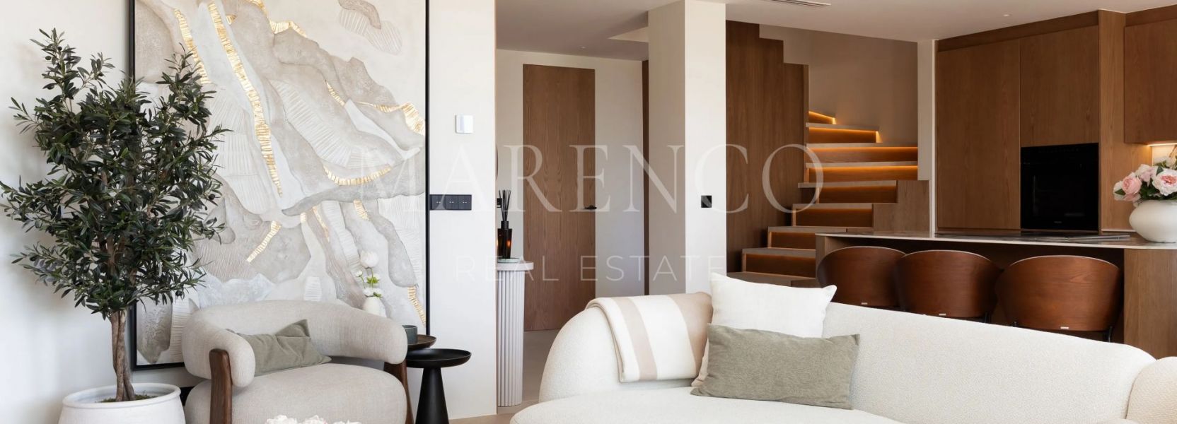 Town House in El Herrojo, Benahavis