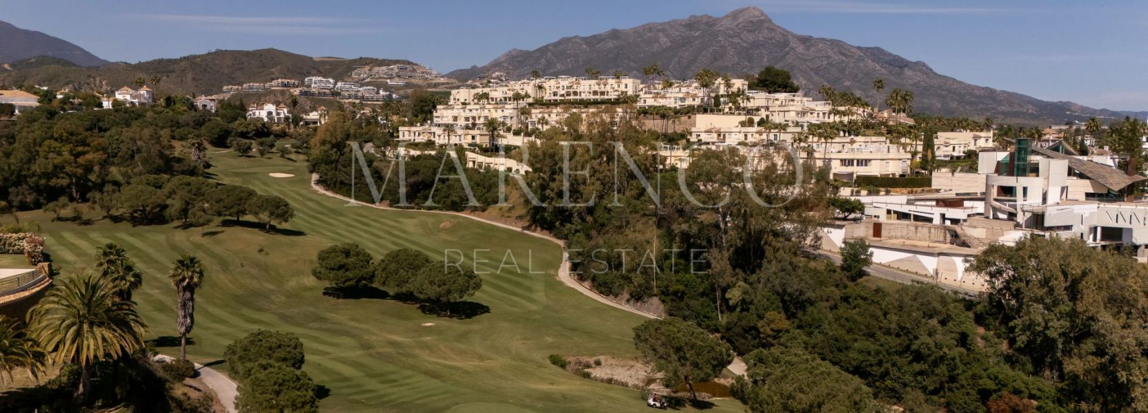 Town House in El Herrojo, Benahavis