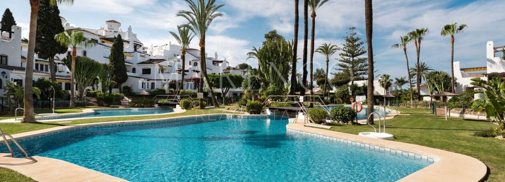 Appartement  in Aldea Blanca, Nueva Andalucia, Marbella