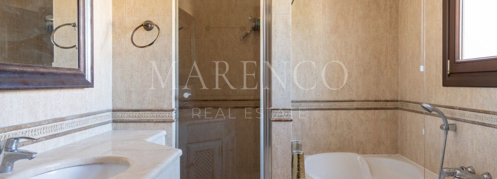 Villa  in El Rosario, Marbella Oost, Marbella
