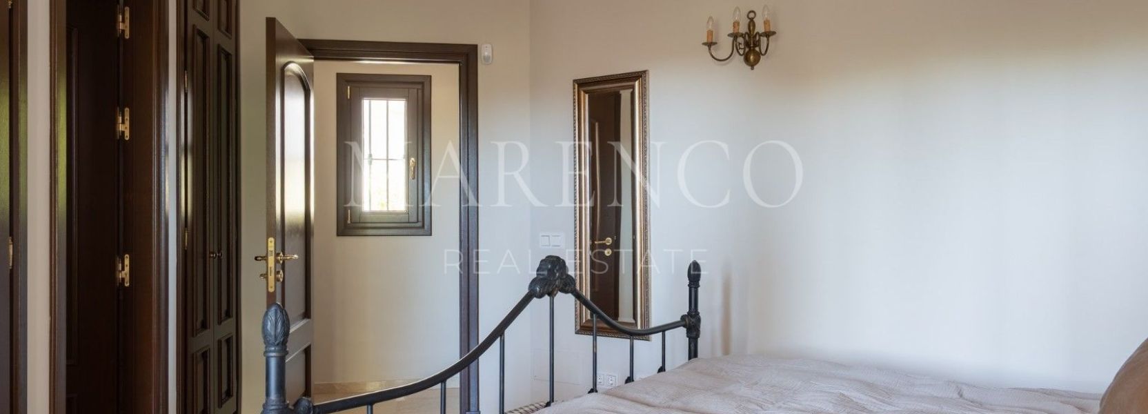 Villa  in El Rosario, Marbella Oost, Marbella