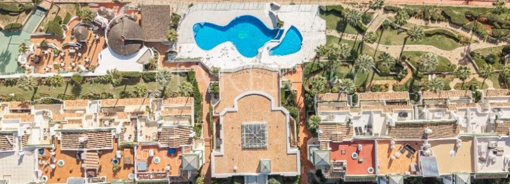 Penthaus in Dominion Beach, Estepona Ost, Estepona