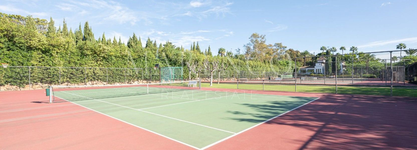 Appartement rez de chaussée à Alcazaba Beach, Estepona Est, Estepona