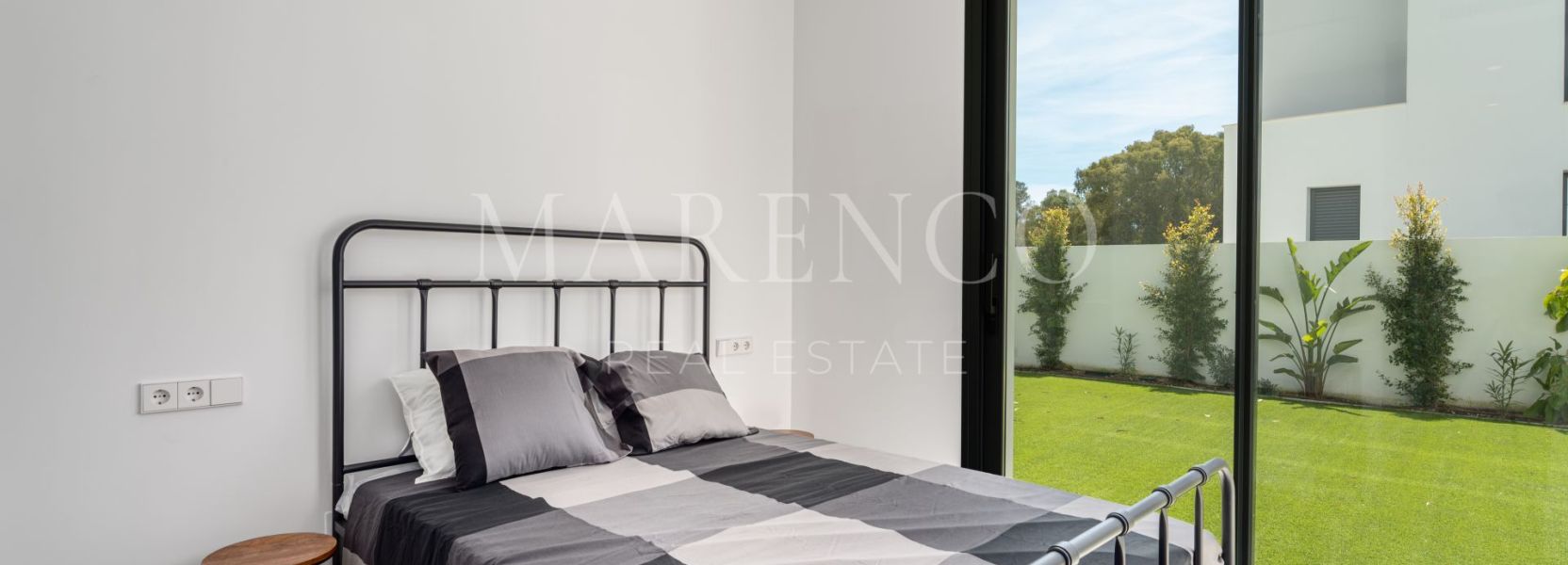 Villa in Monte Biarritz, Estepona Ost, Estepona